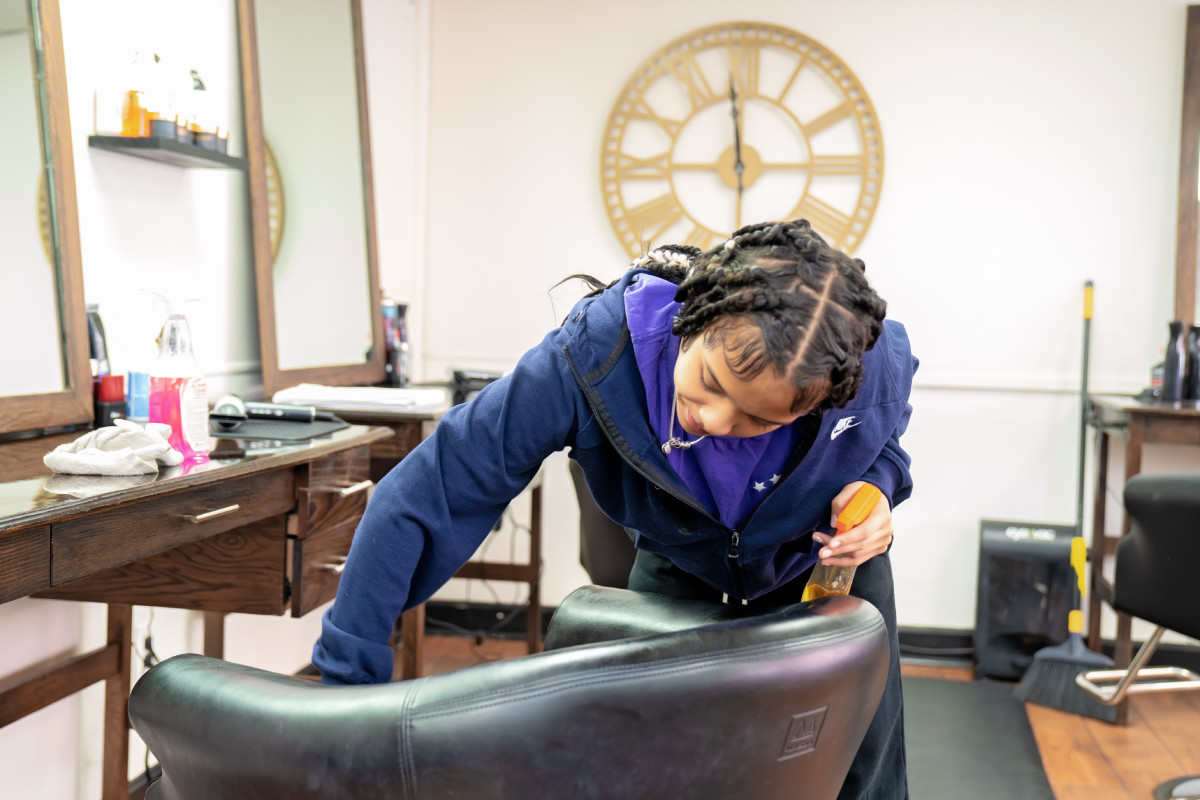 Images of high-quality or eco-friendly cleaning products that are used in residential cleaning.